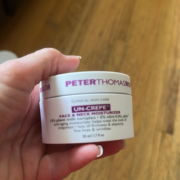 Peter Thomas Roth Skincare - Picture 2 of 5